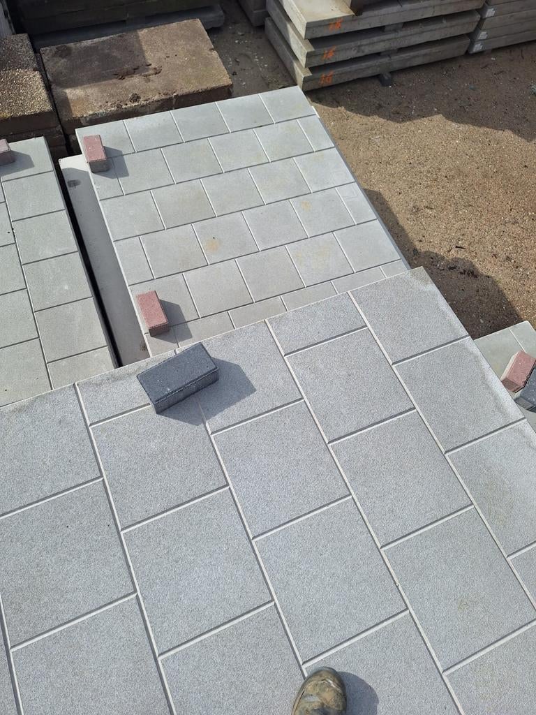 Betonplaten met tegelmotief.  Gratis bezorging!, Overige typen, Ophalen of Verzenden, Zo goed als nieuw, 10 m² of meer