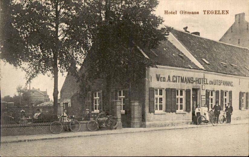 Tegelen - Hotel Gitmans - 1910, Verzamelen, Ansichtkaarten | Nederland, Ophalen of Verzenden, Voor 1920, Ongelopen, Limburg