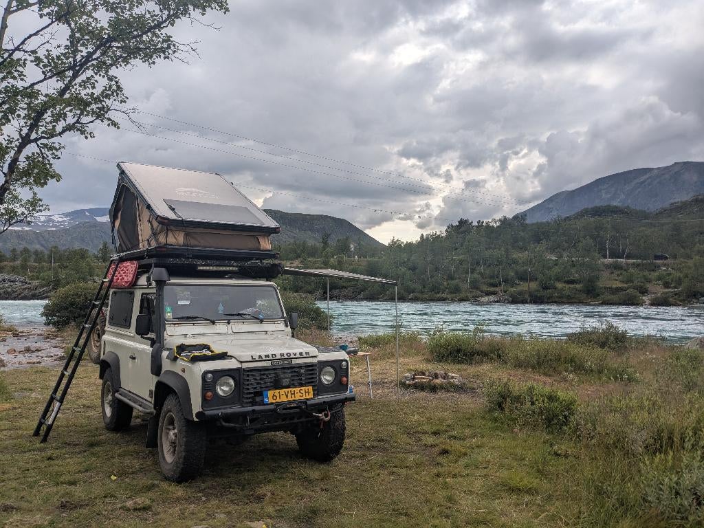 Land Rover Defender 90 TD5 Hardtop 1999 4x4 camper reisklaar, Stof, 1611 kg, Defender, Particulier