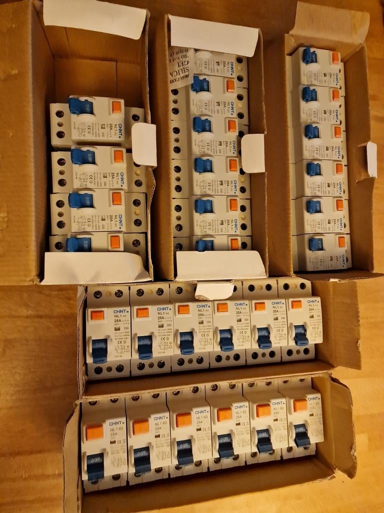 Nieuw Chint aardlekschakelaar 25A 100mA NL1-63, 27st beschik, Ophalen of Verzenden, Nieuw, Overige typen