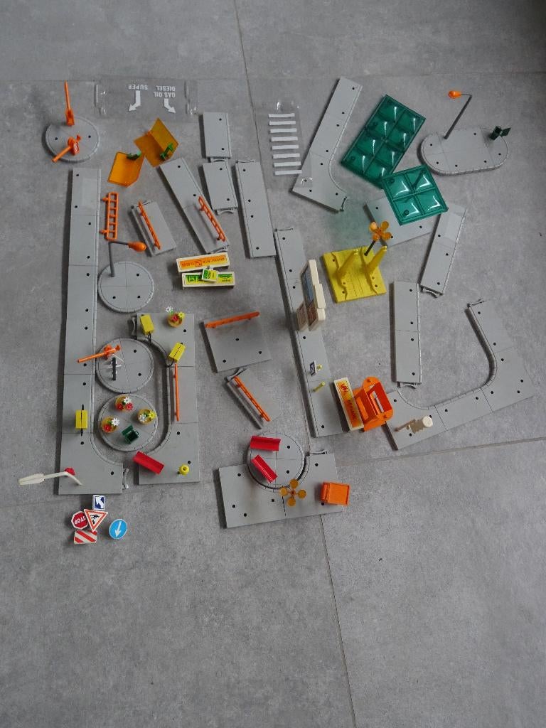 Majo-Kit autobaan autoweg benzinepomp vintage speelgoed, Ophalen of Verzenden, Zo goed als nieuw