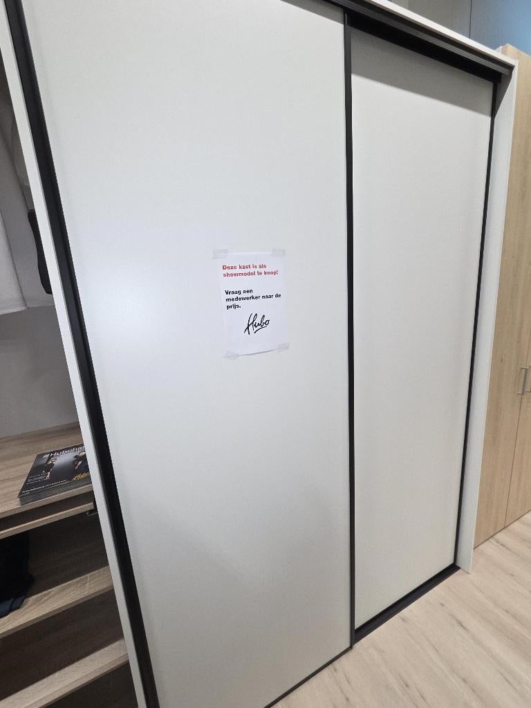 Schuifdeurkast, Ophalen, 200 cm of meer, 150 tot 200 cm, Zo goed als nieuw