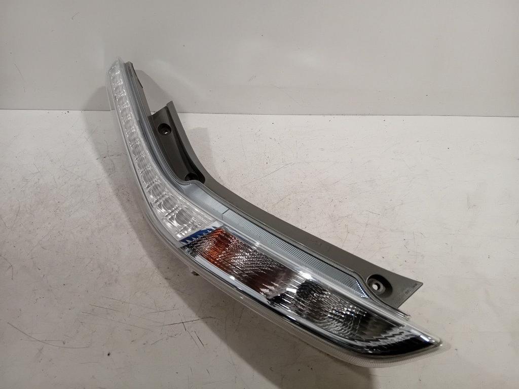 Achterlicht links buiten Nissan Leaf, Onderdelen@venauto.nl, Van der Ven Autorecycling B.V., Gebruikt, Ettenseweg 76, 4706 PB Roosendaal, The Netherlands
