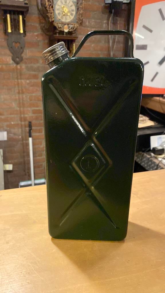 Jerrycan (bat) 2L, Antiek en Kunst, Antiek | Lampen, Ophalen of Verzenden