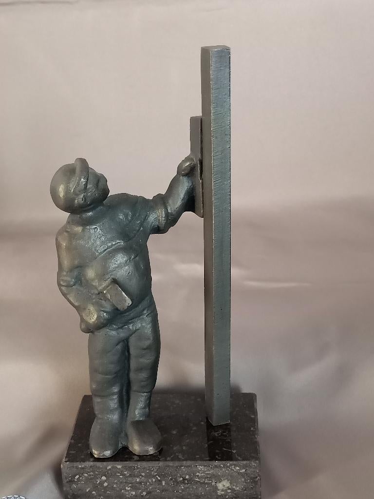 bronzen beeldje van Marlies Noordkamp "de steller", Ophalen of Verzenden, Zo goed als nieuw, Mens