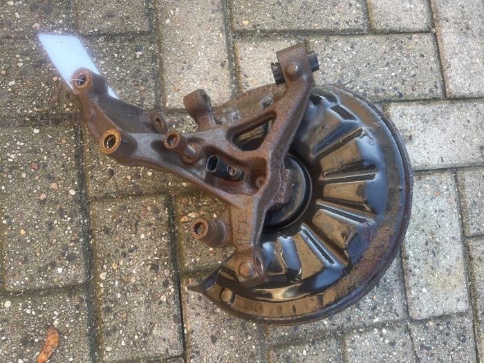 Fusee links-achter van een Audi A3, Gebruikt, -, Verzenden, -