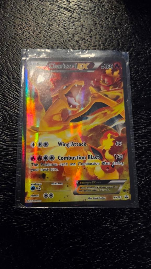 Pokemon Charizard XY121 Promo Kaart, Hobby en Vrije tijd, Verzamelkaartspellen | Pokémon, Ophalen of Verzenden