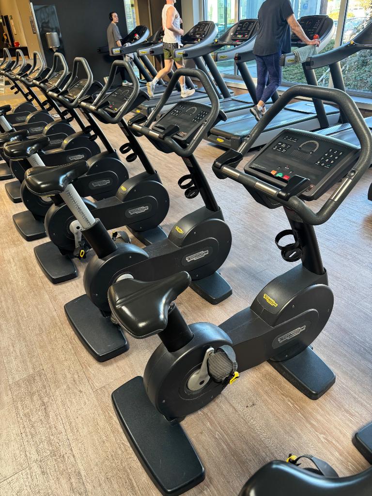 Foto 2 van Technogym Upright Bike Excite 1000 LED – Hometrainer
