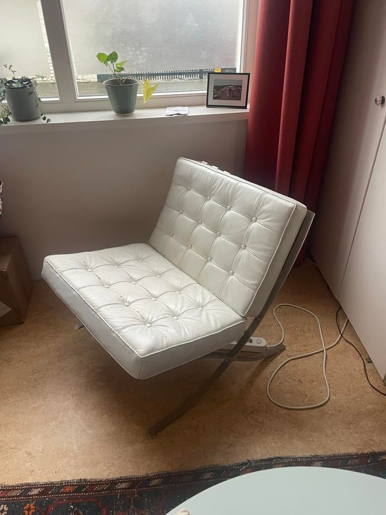 Witte Barcelona Stoel - mies rohe lookalike, Huis en Inrichting, Fauteuils, Ophalen, Gebruikt, Minder dan 75 cm, Leer