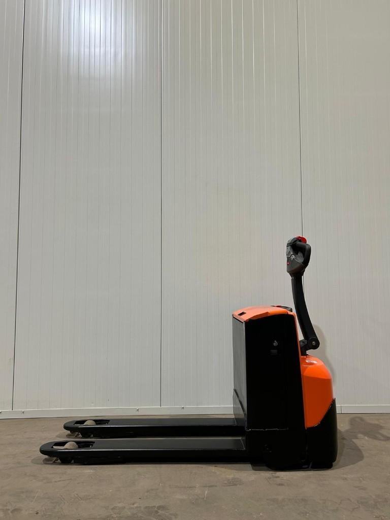 Elektrische pompwagen/palletwagen - Toyota LWE-160 - 1600kg., Doe-het-zelf en Verbouw, Palletwagens en Pompwagens, Ophalen, Gebruikt