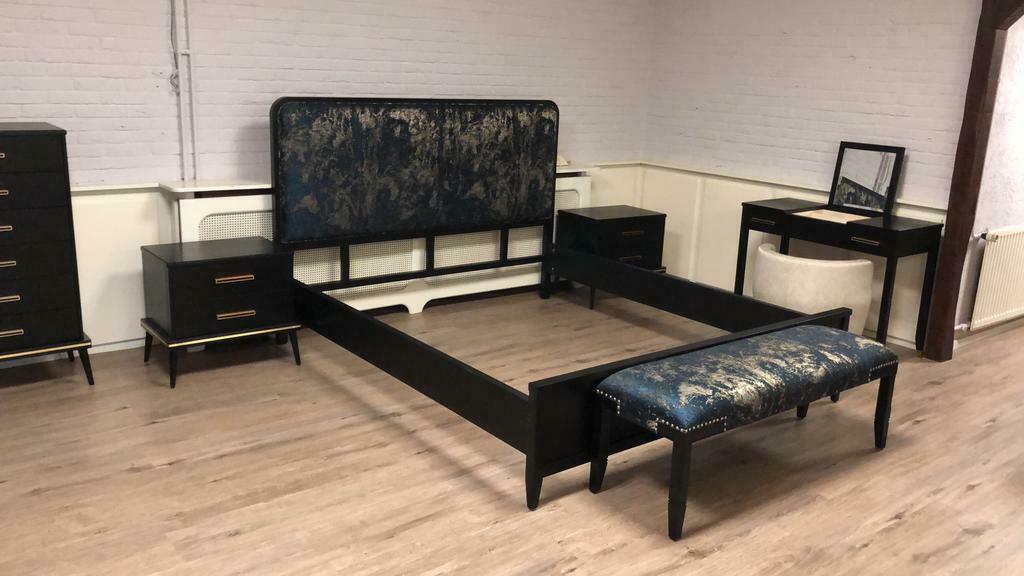 Fraai ledikant 180-210 met waterbed in hout met stof, Ophalen of Verzenden, Nieuw, 210 cm, 180 cm