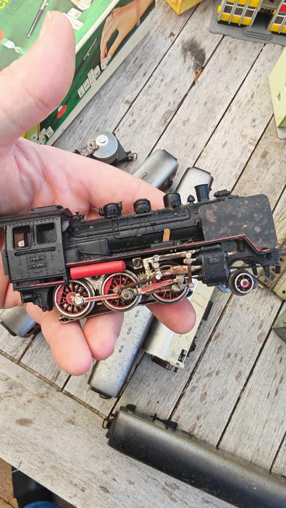 Grote partij vintage Märklin H0 treinen, rails en meer, Hobby en Vrije tijd, Modeltreinen | H0, Ophalen, Wisselstroom, Analoog