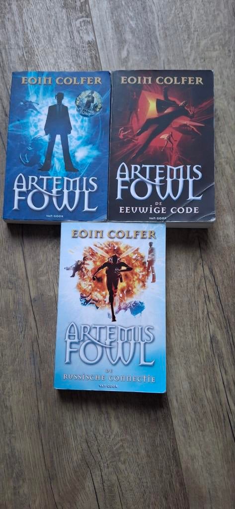 Eoin Colfer - Artemis Fowl 1, 2 en 3, Ophalen of Verzenden, Zo goed als nieuw, Eoin Colfer