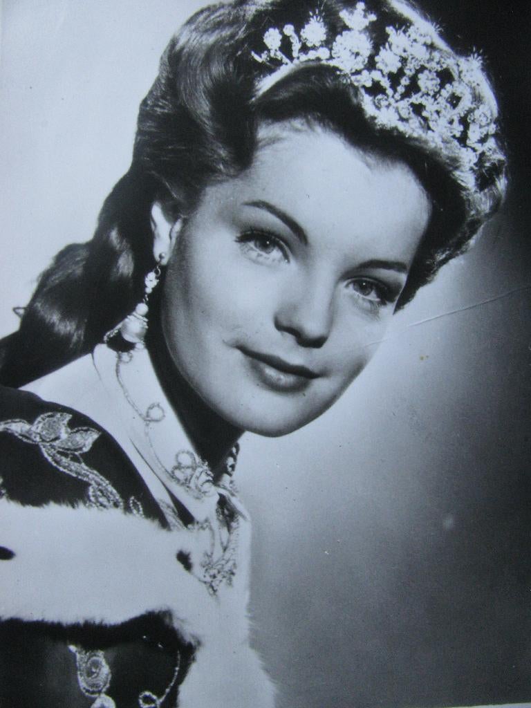 Oude Foto Kaart - Romy Schneider / Sissi de Jonge Keizerin, Verzamelen, Ansichtkaarten | Themakaarten, Verzenden, 1940 tot 1960