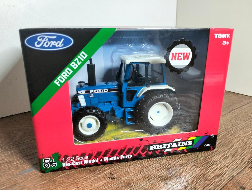 Te koop Britains Ford 8210 4-wd, Hobby en Vrije tijd, Modelauto's | 1:32, Nieuw, Tractor of Landbouw, Britains, Ophalen of Verzenden