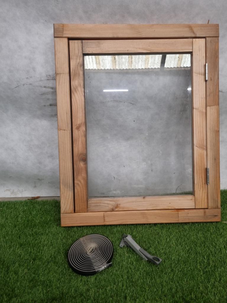 S25164 Mega opruiming raam per stuk van van 399,- nu €145,, Ophalen, Zo goed als nieuw, Minder dan 80 cm, 80 tot 120 cm