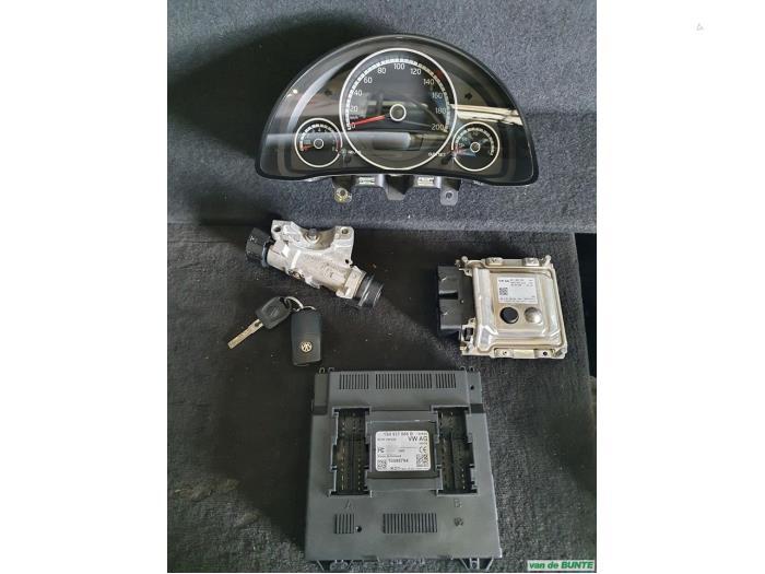 Kontaktslot + computer van een Volkswagen UP, Gebruikt, -, -, -
