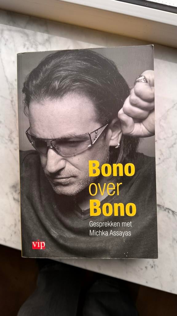 Bono Over Bono - Gelezen Staat, Ophalen of Verzenden, Gelezen, Film, Tv en Media