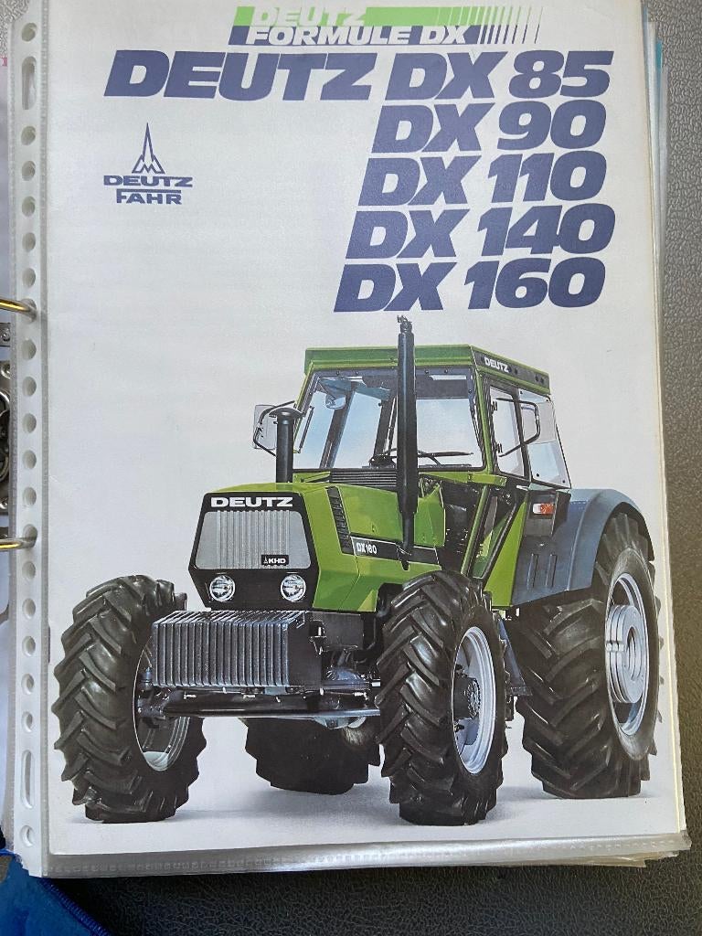 Tractorfolders, Boeken, Catalogussen en Folders, Zo goed als nieuw, Folder, Ophalen of Verzenden