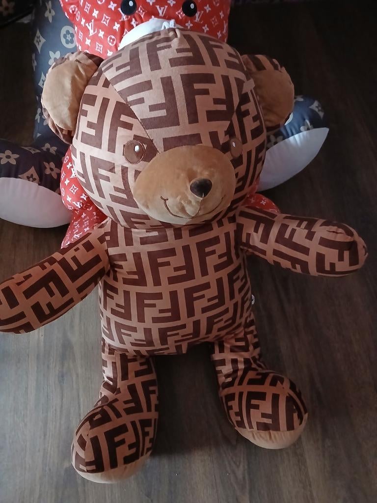 Fendi Beer Knuffel - Niet Origineel, Kinderen en Baby's, Speelgoed | Knuffels en Pluche, Ophalen of Verzenden, Gebruikt, Beer