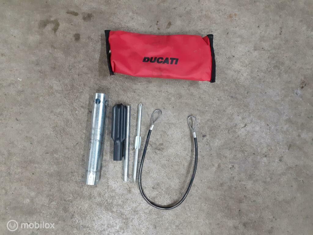 Gereedschapssetje boordgereedschap Monster 600 620 750 900, Motoren, Ophalen of Verzenden, Gebruikt