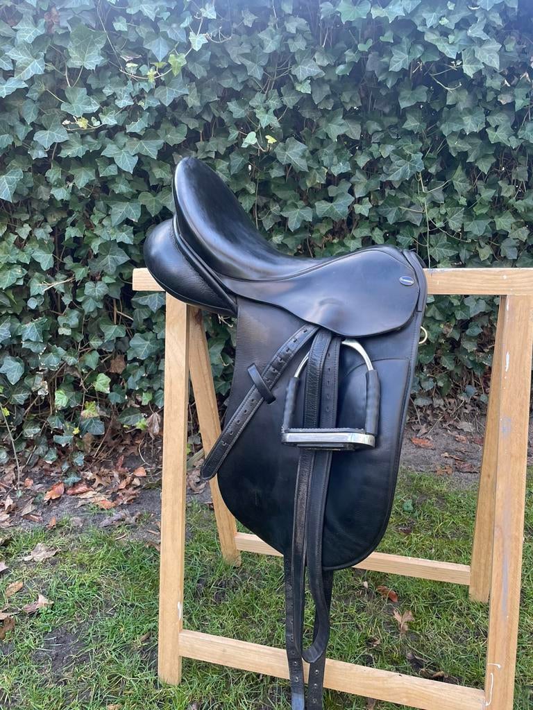 Euroriding diamant 16 inch, Dieren en Toebehoren, Paarden en Pony's | Zadels, Ophalen of Verzenden, Gebruikt, Dressuur
