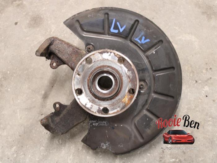 Fusee links-voor van een Volkswagen Golf, Gebruikt, -, Volkswagen, -