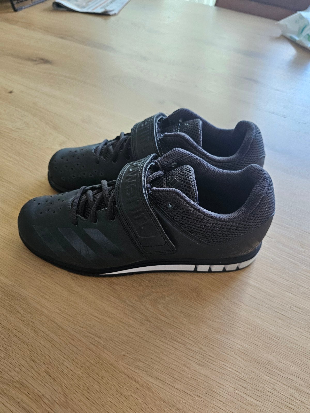 Adidas Powerlift 3.1 Gewichthefschoenen - Maat 44, Ophalen of Verzenden, Zo goed als nieuw, Rug, Overige typen