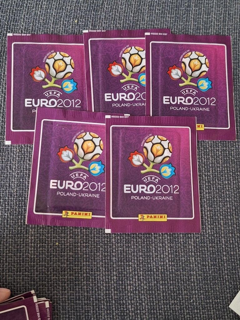 Panini Euro 2012 5 zakjes, Verzamelen, Sportartikelen en Voetbal, Verzenden, Zo goed als nieuw, Buitenlandse clubs, Poster, Plaatje of Sticker