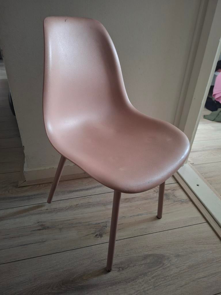 Twee roze kinder stoeltjes kwantum, Kunststof, Gebruikt, Twee, Overige kleuren