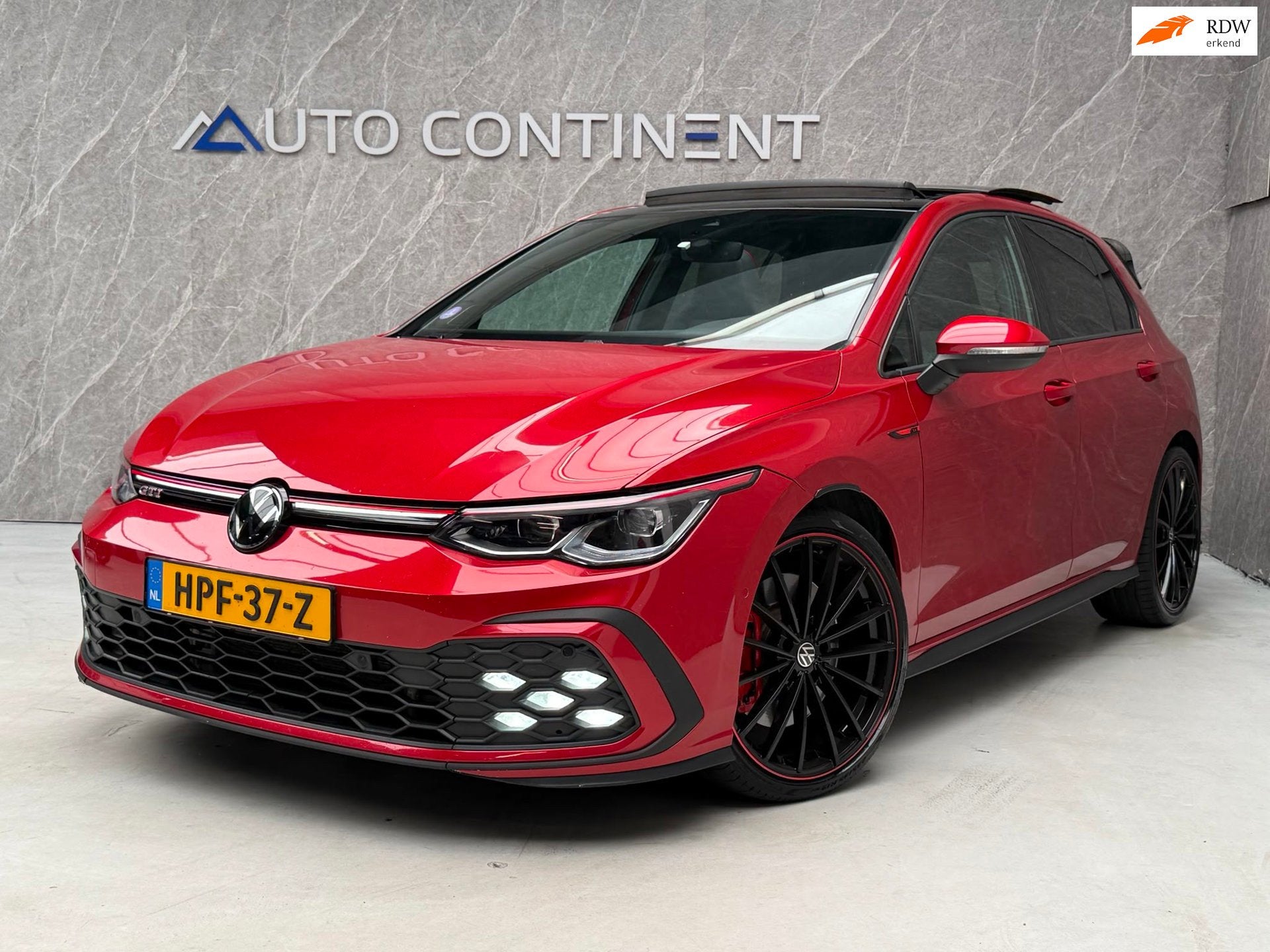 Volkswagen GOLF 2.0 TSI GTI 245 PK / Full Option / APK, 730 kg, 4 cilinders, 1984 cc, Alcantara