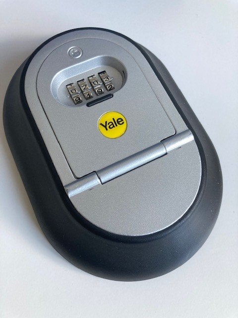 Sleutelkastje van Yale met cijferslot, Ophalen of Verzenden, Zo goed als nieuw, Overige materialen, Slot