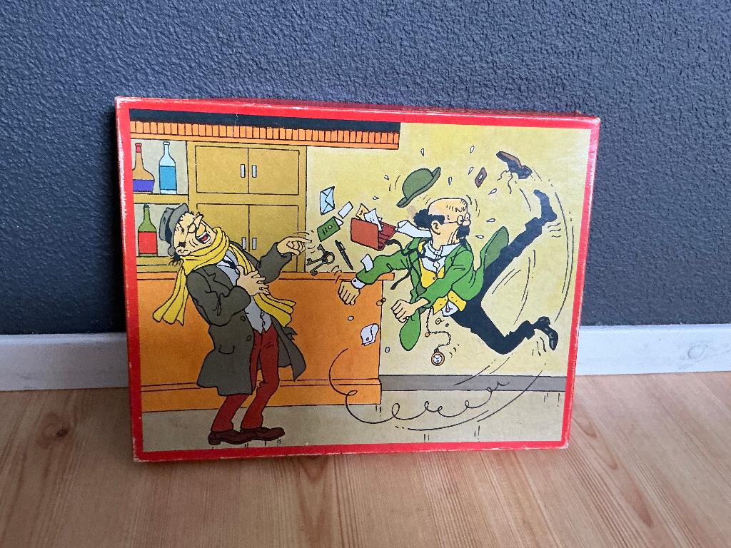 Vintage puzzel Kuifje - TinTin   -63 stukjes -  1977 Lombard, Verzamelen, Stripfiguren, Gebruikt, Overige typen, Kuifje, Ophalen of Verzenden