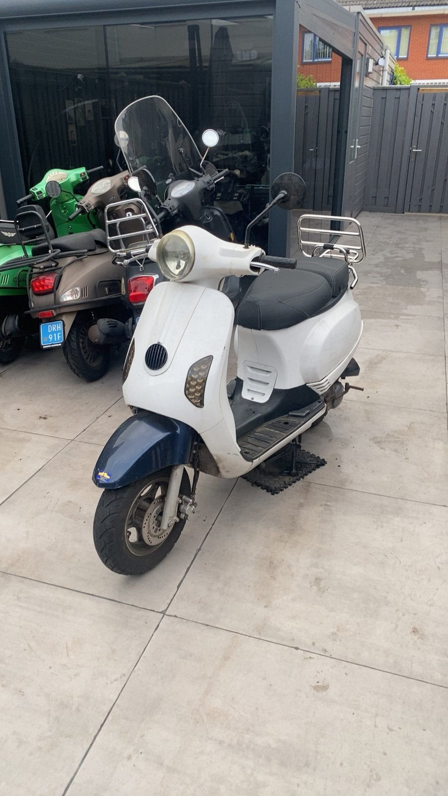 Leuke gerroe scooter, Fietsen en Brommers, Ophalen of Verzenden, Zo goed als nieuw, Benzine, Overige modellen