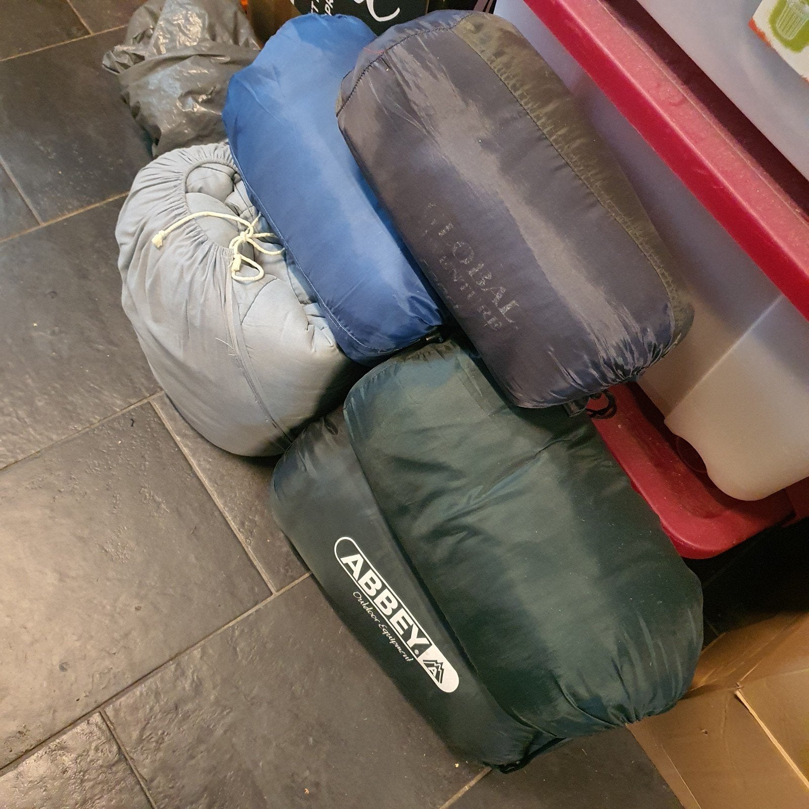 diverse maten kwaliteit dik dun ook kinder slaapzakken, Caravans en Kamperen, Ophalen