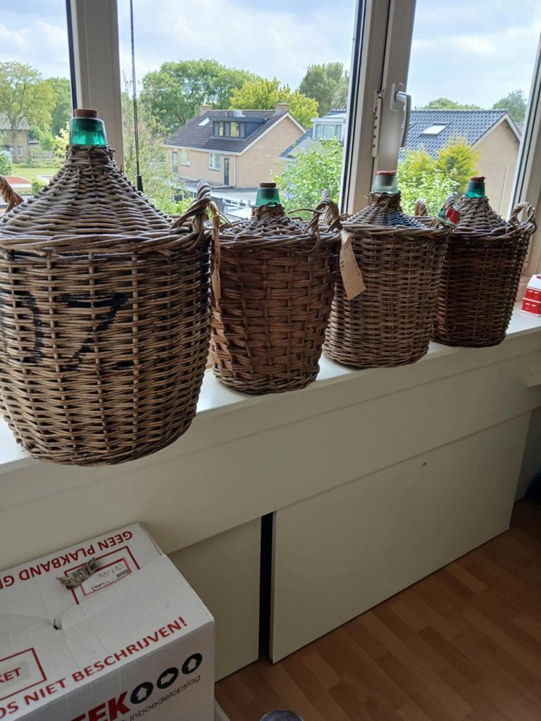 4 stijlvolle grote Vintage Mandflessen, Antiek en Kunst, Ophalen