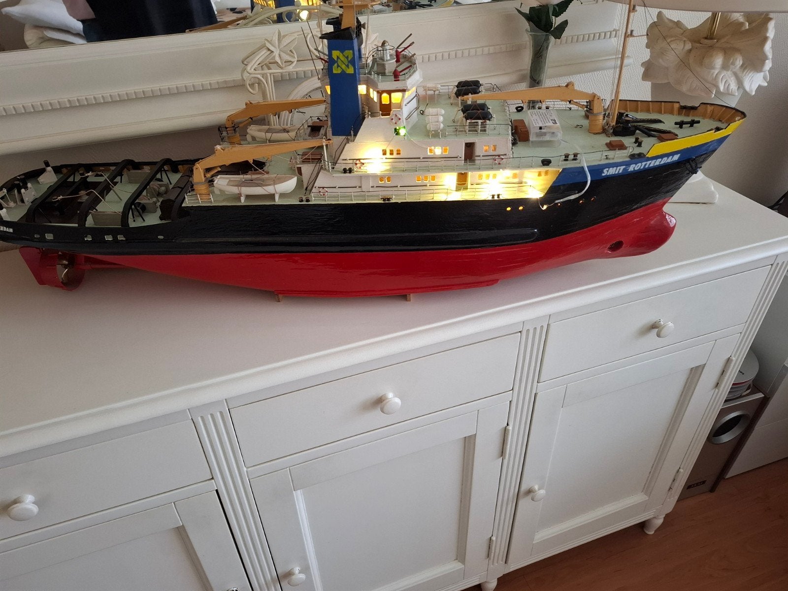 Smit Rotterdam geen rc pracht schip, Hobby en Vrije tijd, Modelbouw | Boten en Schepen, Ophalen, Zo goed als nieuw
