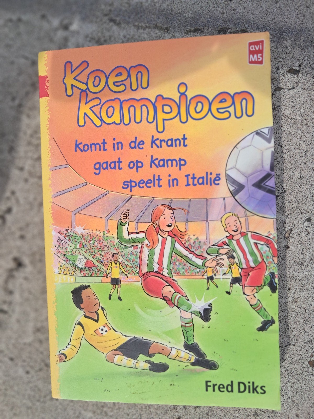 Koen Kampioen: Komt in de krant, gaat op kamp,, Ophalen of Verzenden, Gelezen, Fictie algemeen