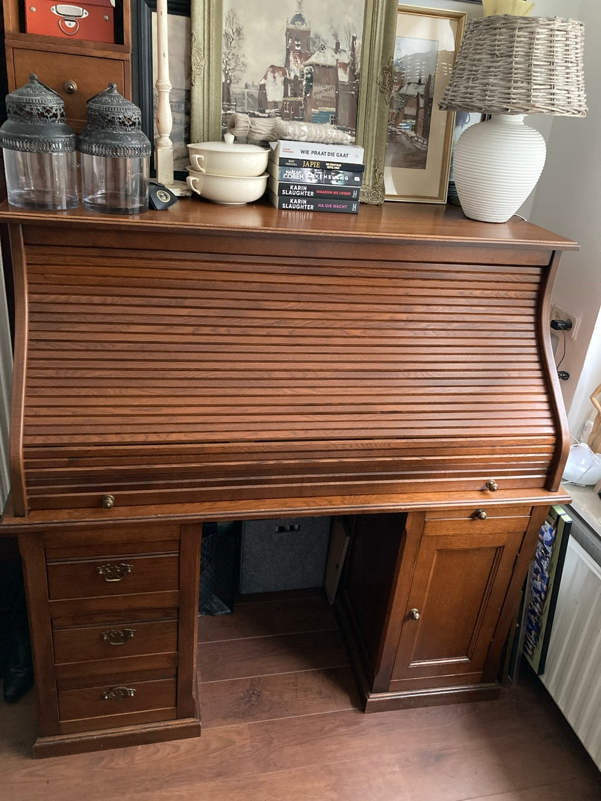 Antiek rolluikbureau met veel opbergruimte, Ophalen