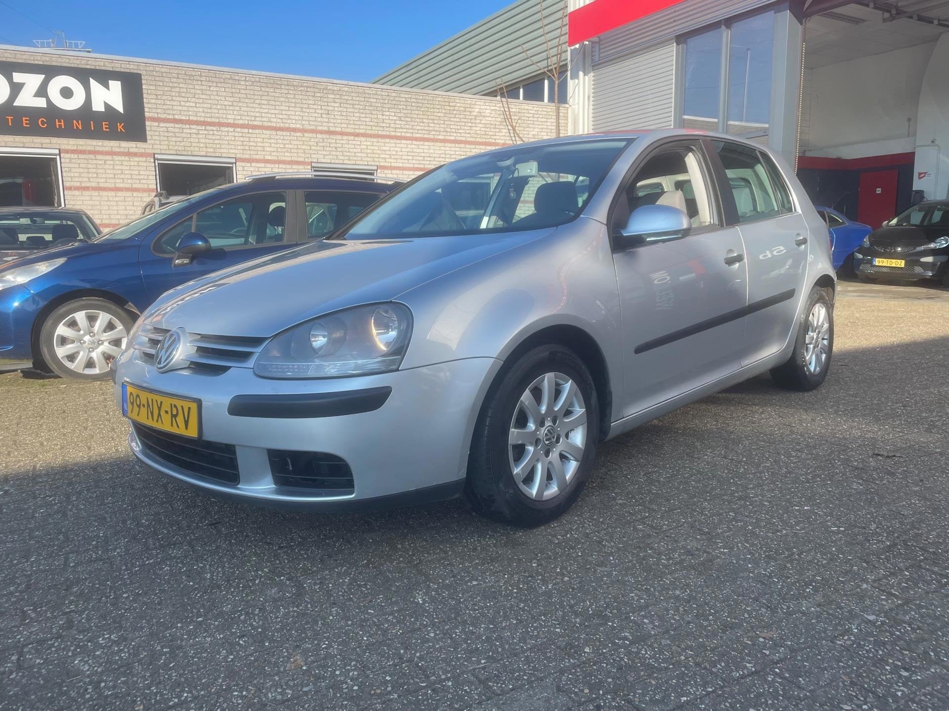Volkswagen Golf 2.0 FSI Comfortline nette auto, Auto's, Voorwielaandrijving, 1254 kg, Gebruikt, Bedrijf