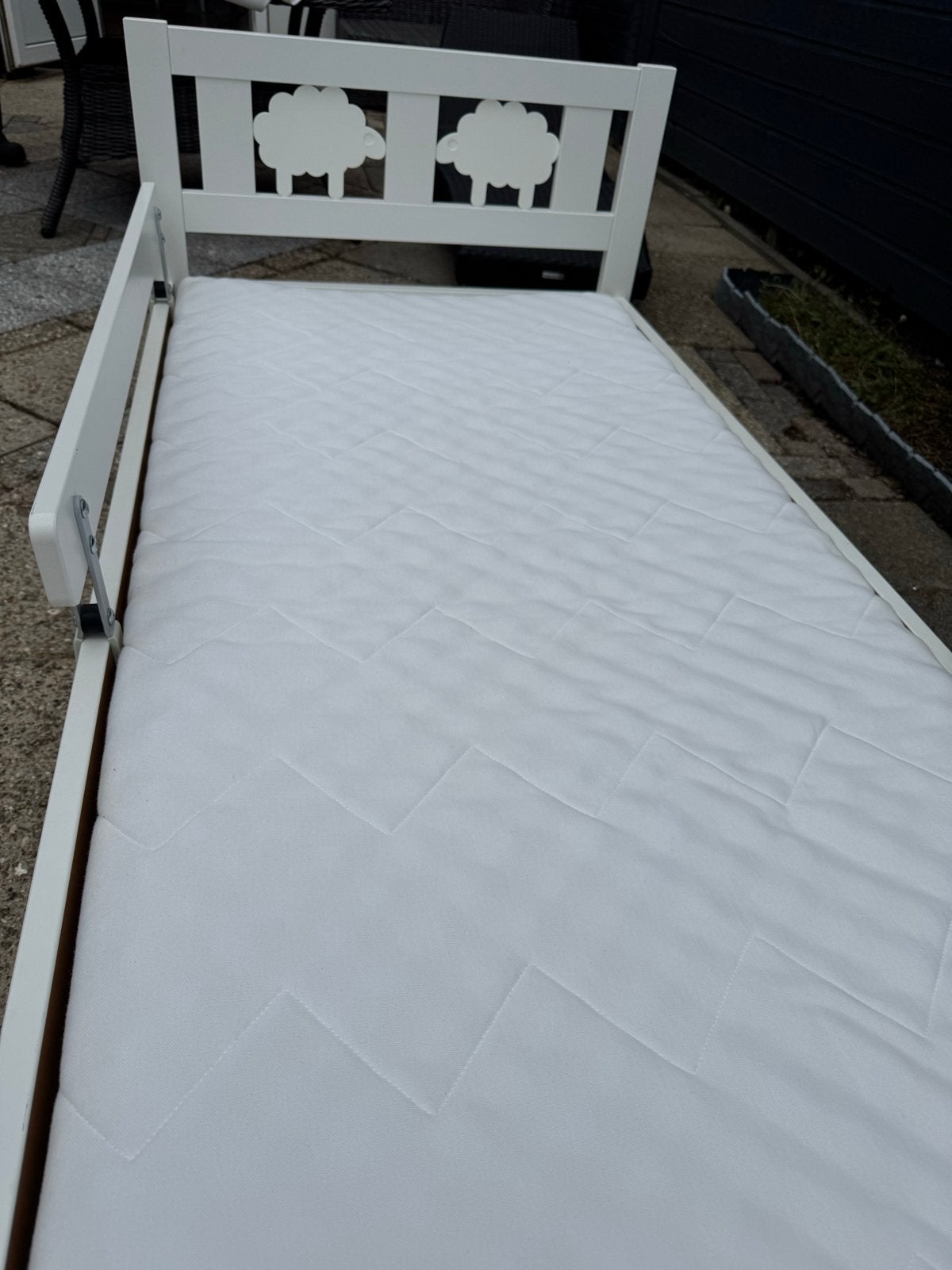 IKEA Kritter peuterbed met matras en lattenbodem, Kinderen en Baby's, Kinderkamer | Bedden, Zo goed als nieuw, 160 tot 180 cm