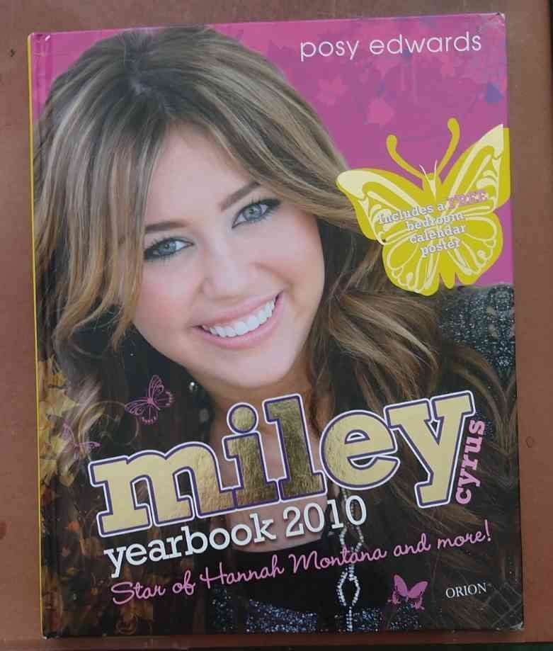 Hannah Montana Miley Cyrus Boek DVD 's -hoeft niet in 1 koop, Alle leeftijden, Ophalen of Verzenden, Zo goed als nieuw