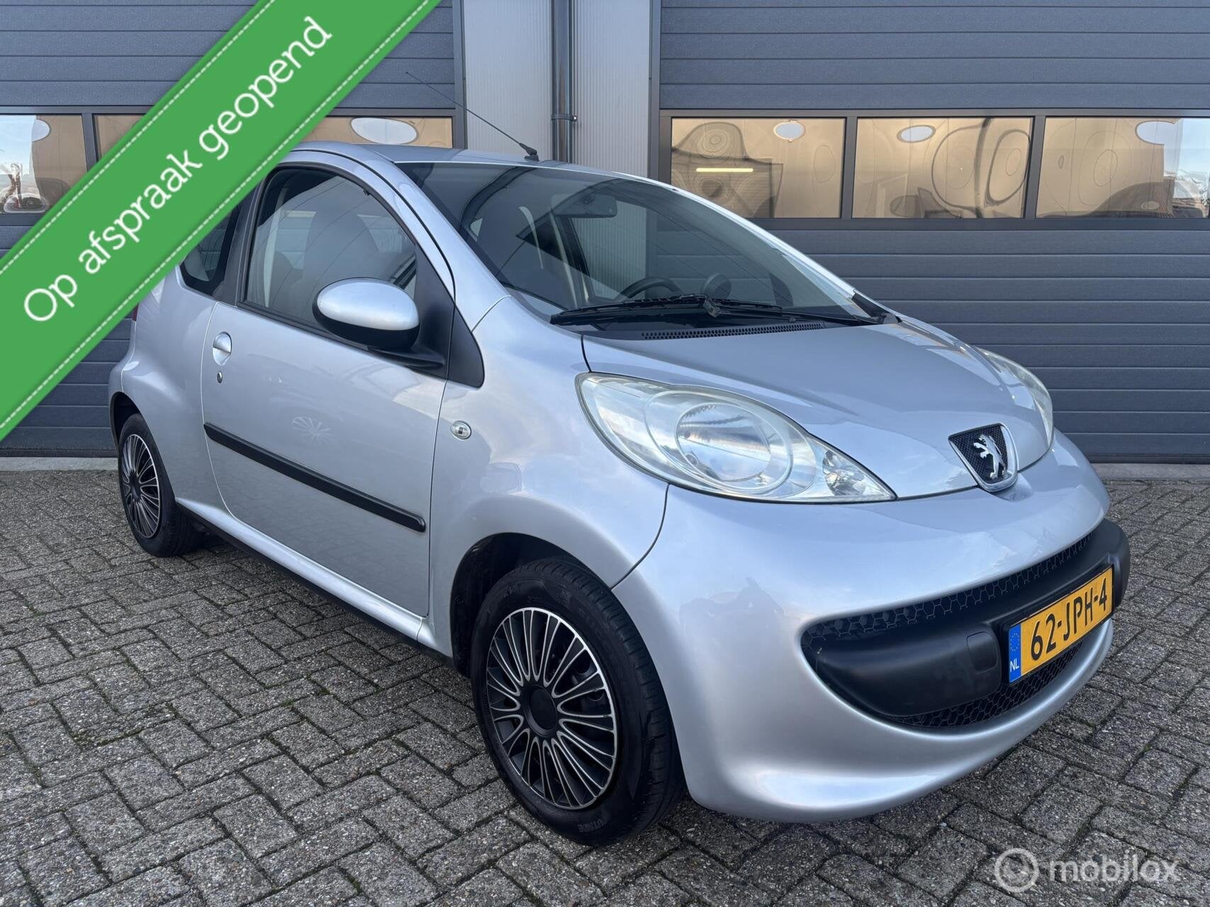 Peugeot 107 1.0-12V XS AUTOMAAT Uitvoering _ Bwj 2008, Auto's, 4 stoelen, 68 pk, Bedrijf, Elektrische ramen