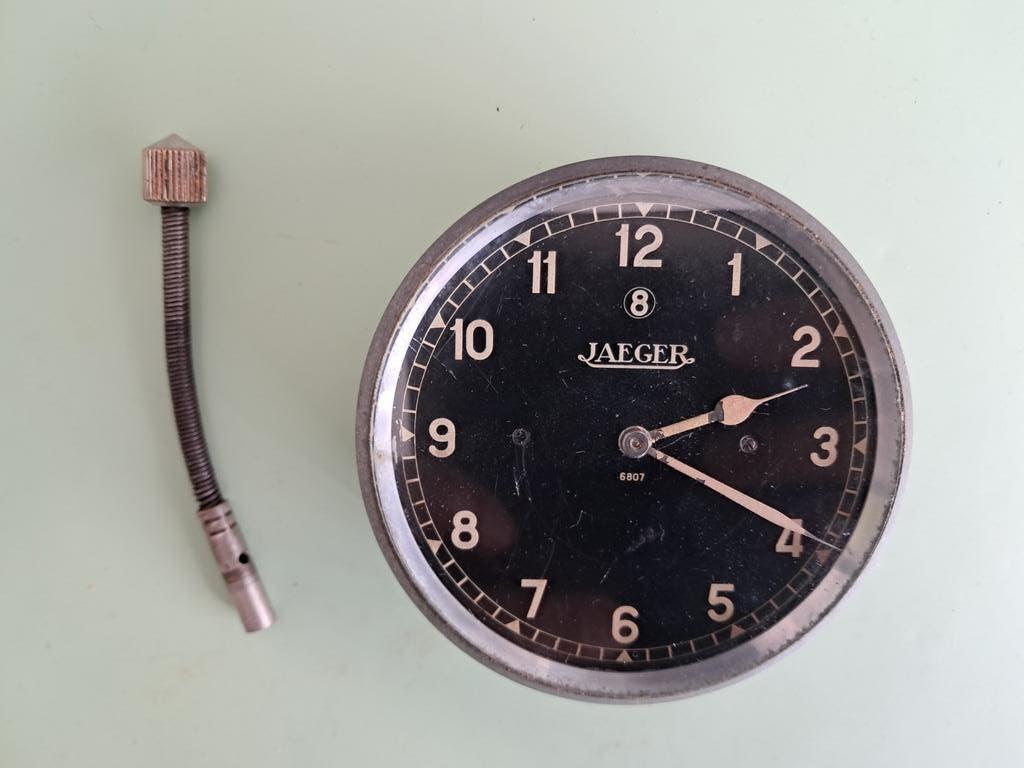 Jaeger klok 6807 met LeCoultre LC1 uurwerk -loopt niet, Ophalen of Verzenden