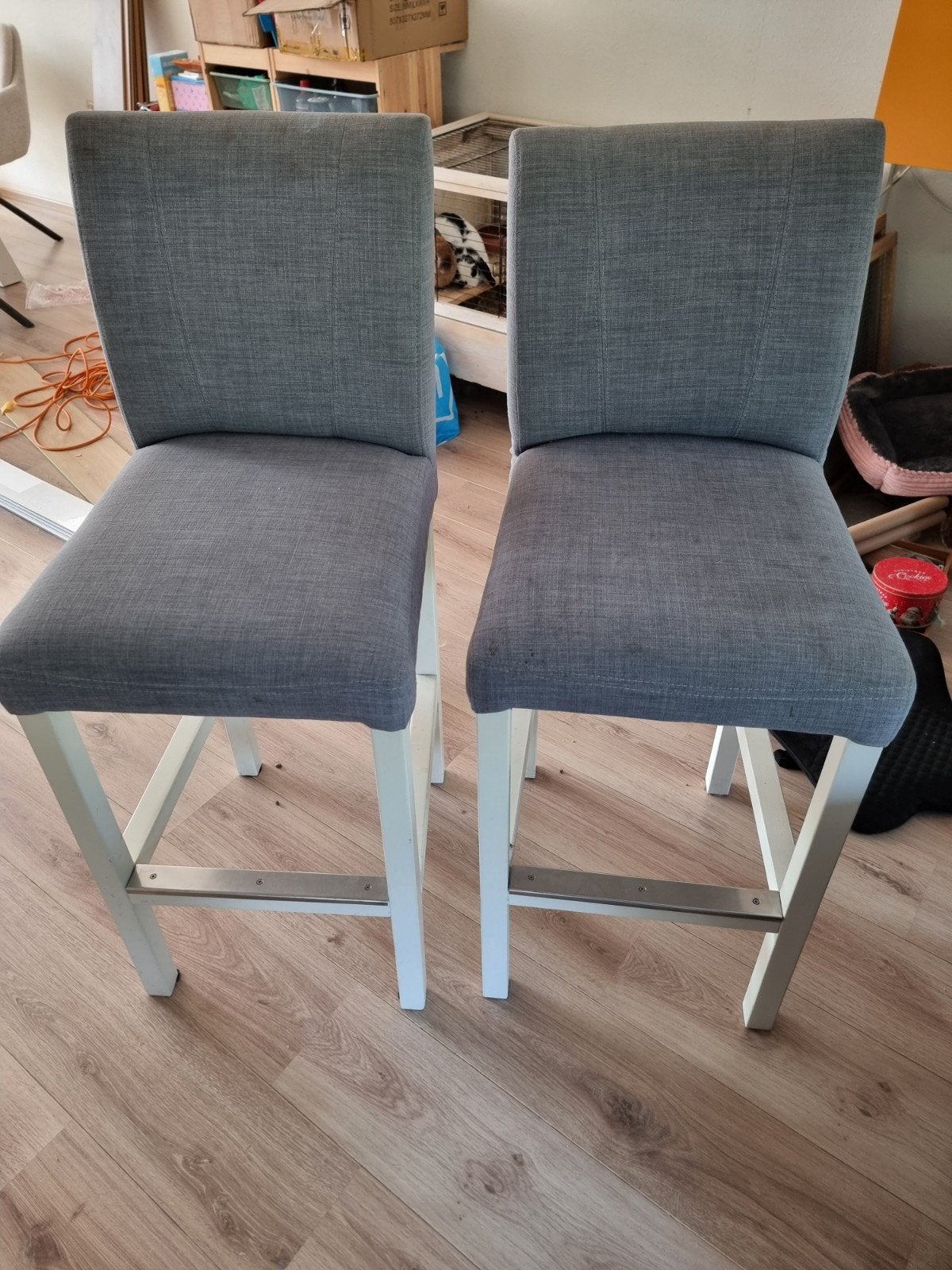 2 gebruikte hoge stoelen - gratis af te halen, Huis en Inrichting, Ophalen, Gebruikt, Twee, Stof