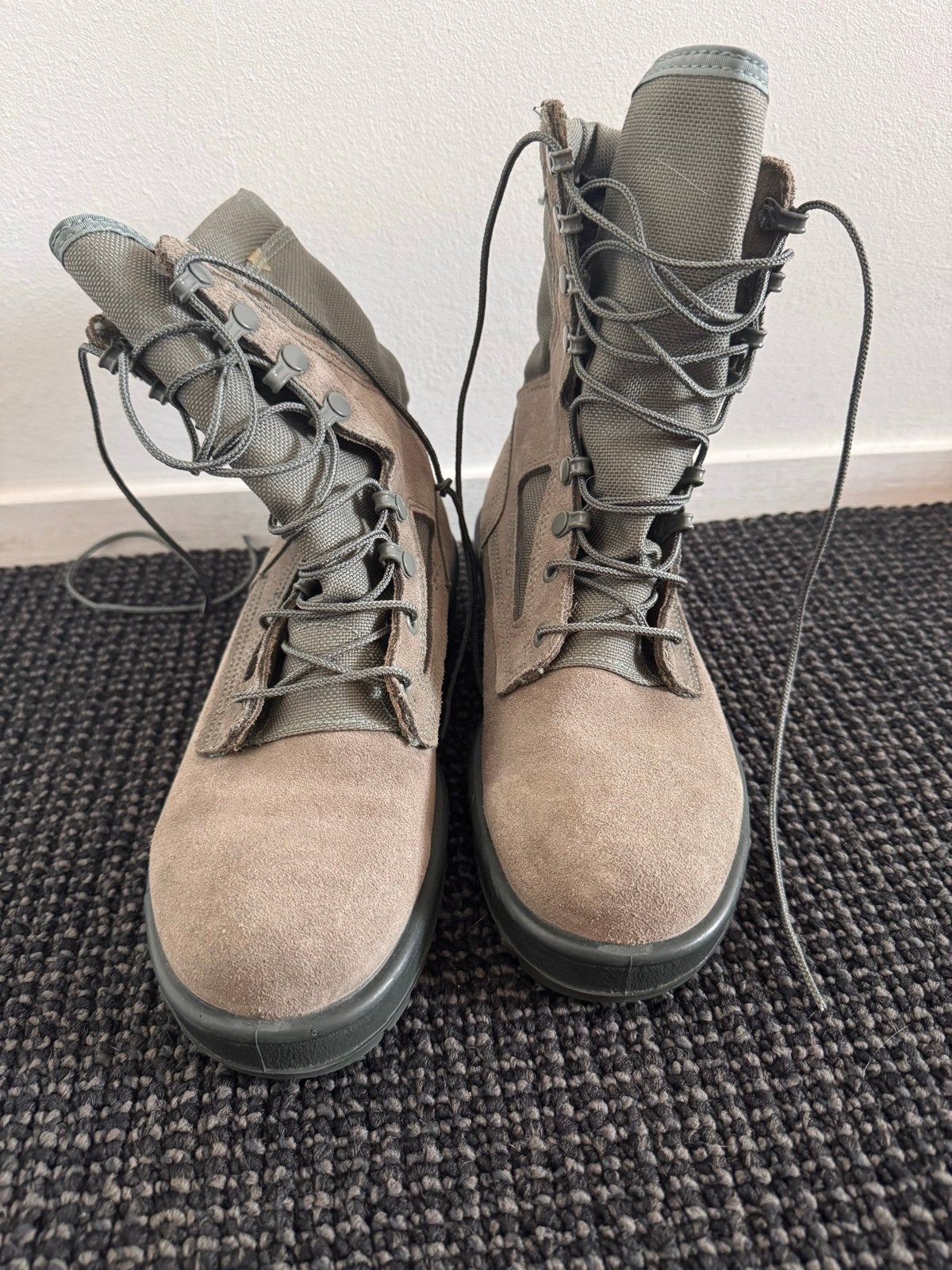 Wellco Gevechtslaarzen met Vibram Zolen - EU 40 (Breed), Ophalen, Gedragen, Overige kleuren, Boots