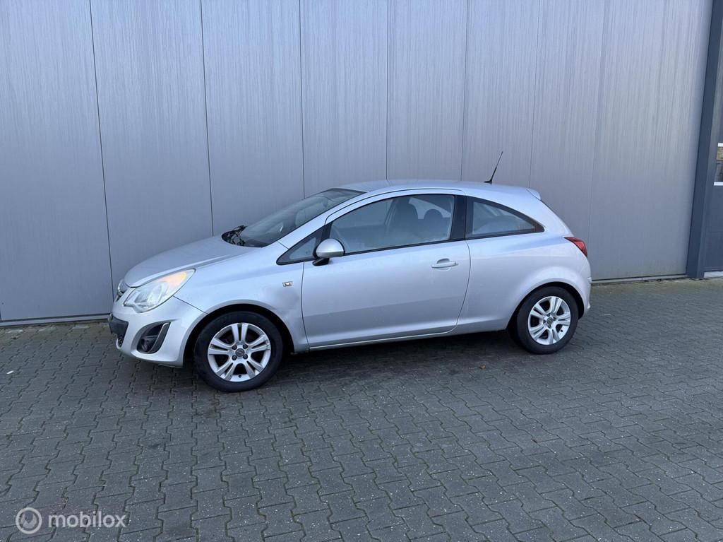 Opel Corsa 1.3 CDTi EcoFlex S/S Cosmo nieuwe apk, Auto's, Voorwielaandrijving, Euro 5, 1063 kg, Gebruikt