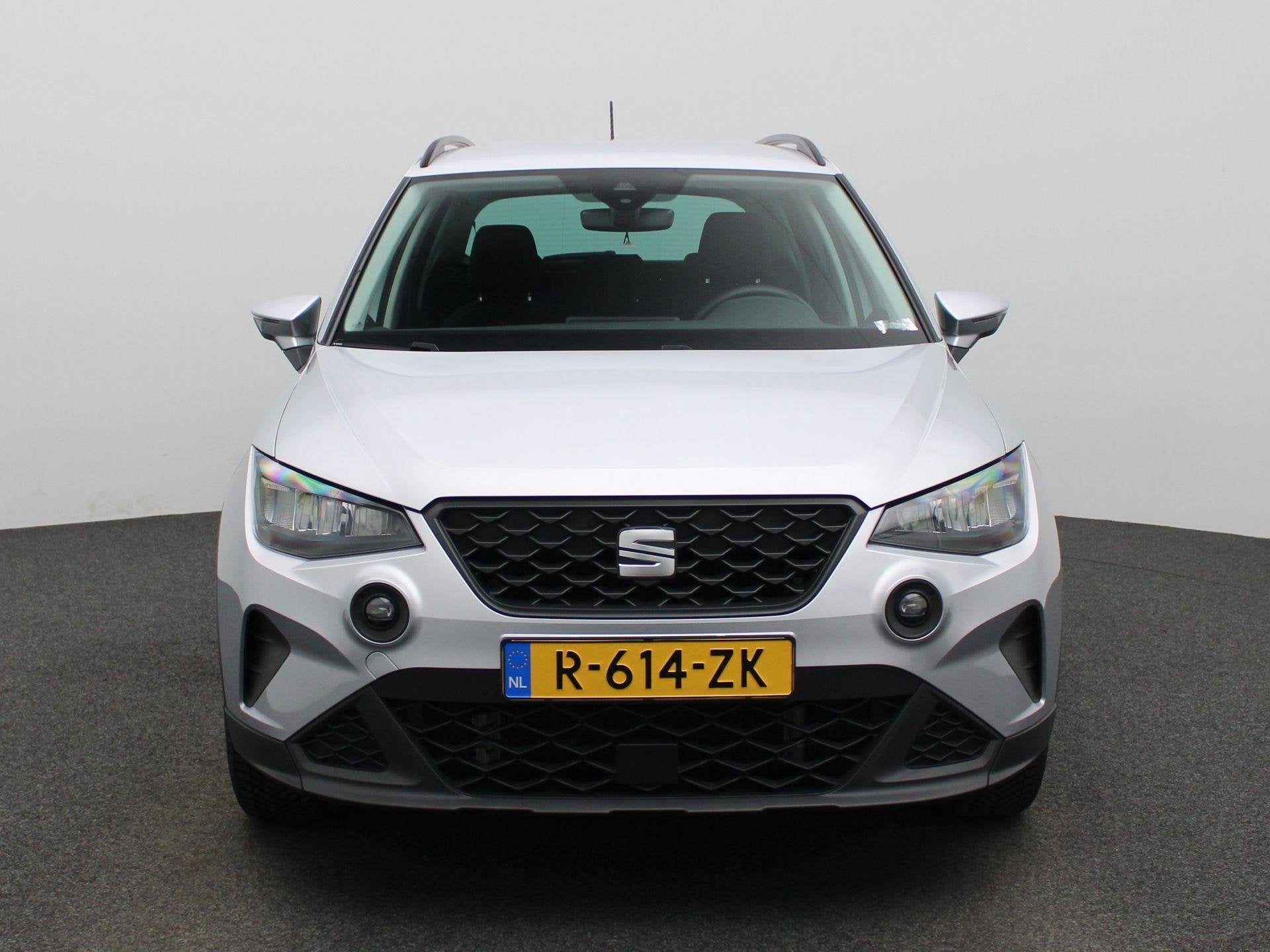 SEAT Arona 1.0 TSI Style Business Connect | STOELVERWARMING, Auto's, 12 maanden, Stof, Gebruikt, 95 pk