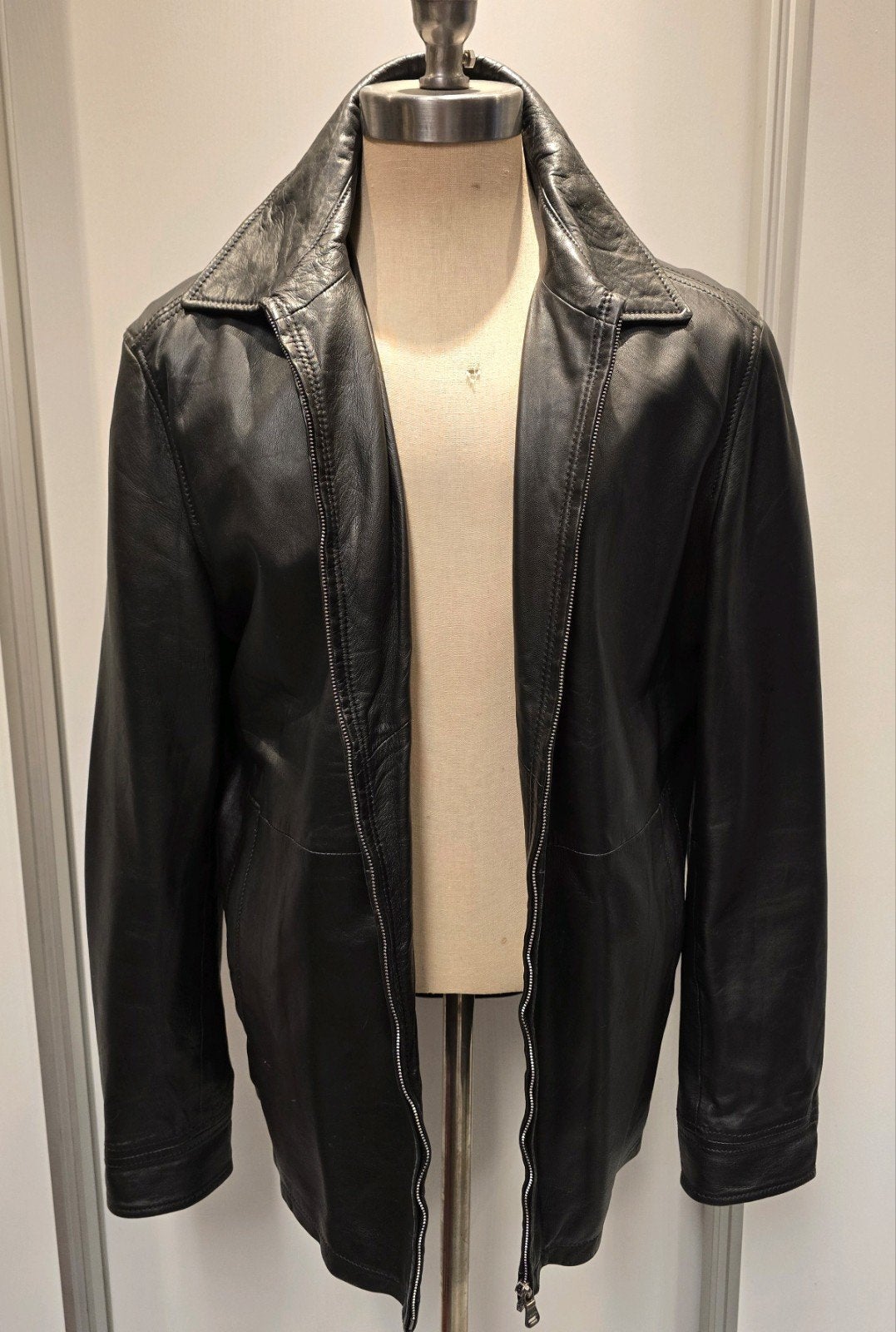 Lamsleren jas Hugo Boss - maat 56 / XL, Ophalen of Verzenden, Zo goed als nieuw, Maat 56/58 (XL), Zwart