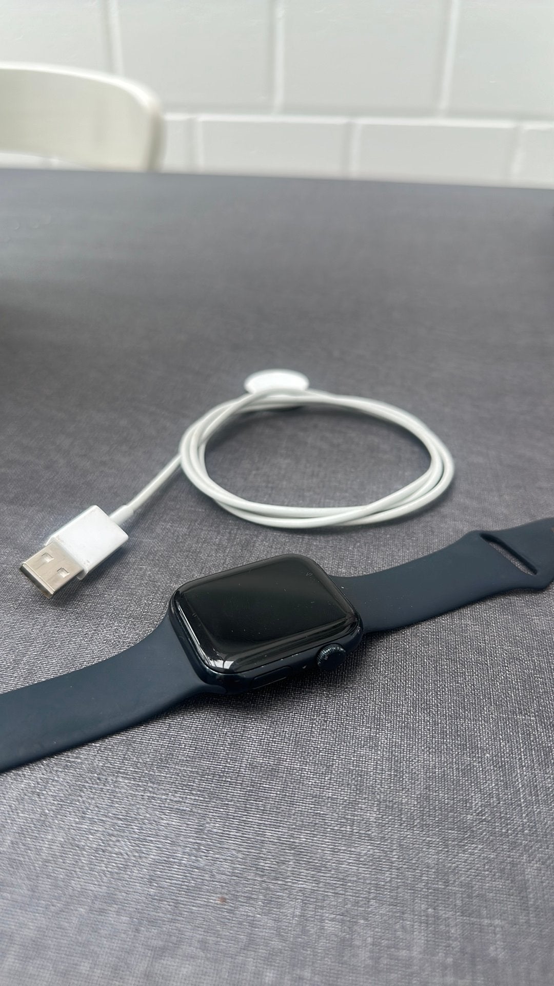 Apple watch SE 2 2024, Ophalen of Verzenden, Zo goed als nieuw, Zwart, IOS